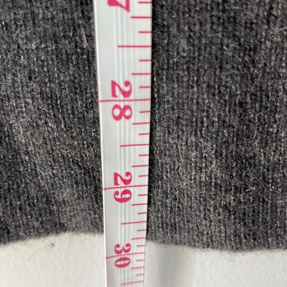 Vince Dark Grey V-Neck Cashmere Sweater - Picture 8 of 9